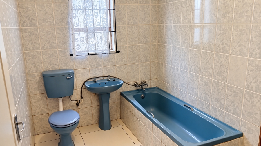 To Let 3 Bedroom Property for Rent in Buffalo Flats Eastern Cape